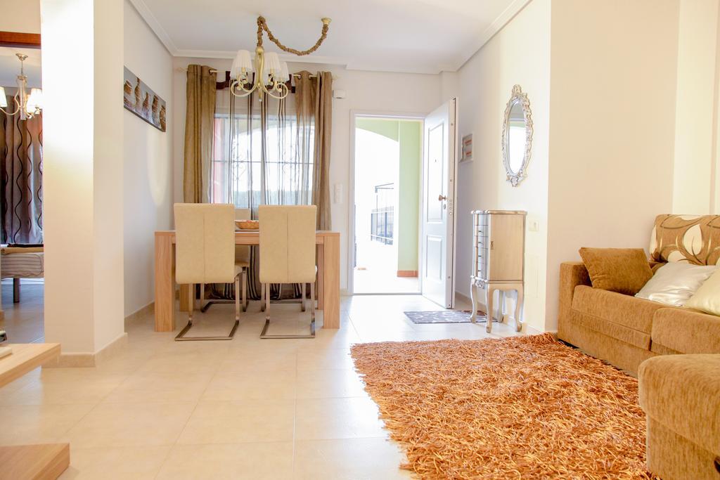 Apartment Altos De La Bahia X Torrevieja Habitación foto